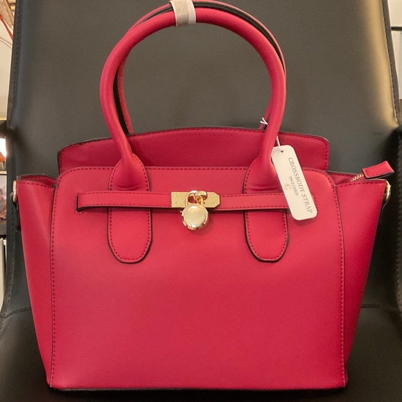 beautiful red handbag with gold locket, casa zeta-jones, new condition - Picture 5 of 7